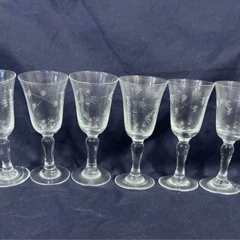 Set of 6 Vintage Etched Crystal Cordial Glasses